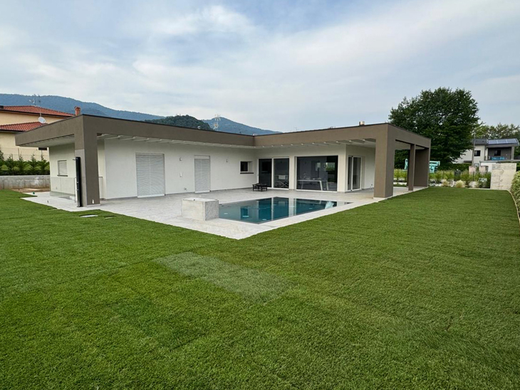 Villa-a-L-con-piscina---Studio-Valle